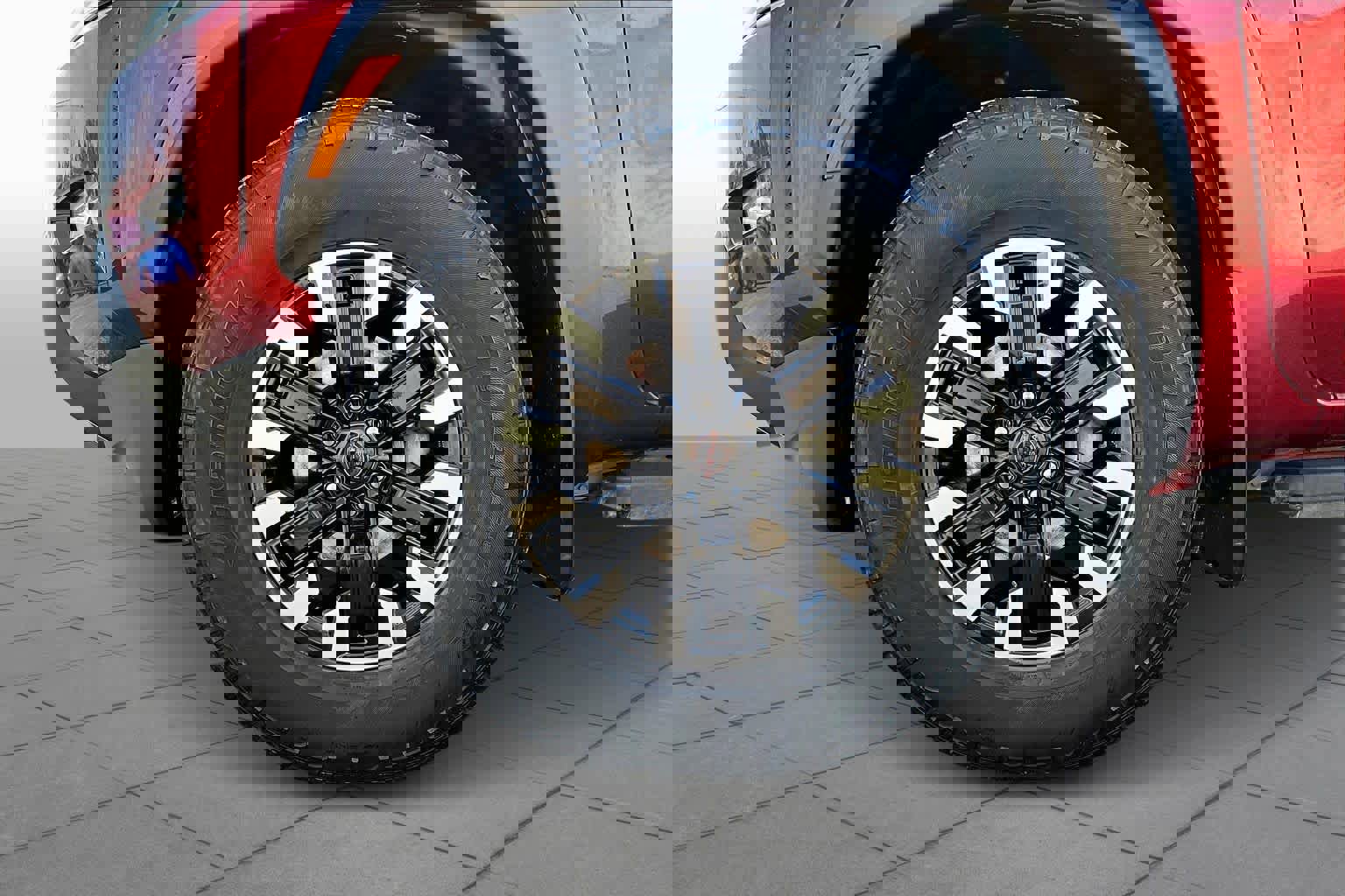 Used 2023 Nissan Frontier Pro-X w/ Pro Convenience Package image 11