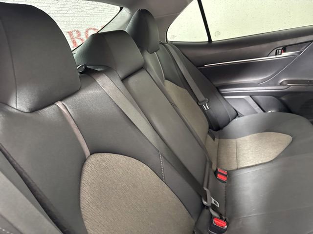 Used 2021 Toyota Camry LE image 18