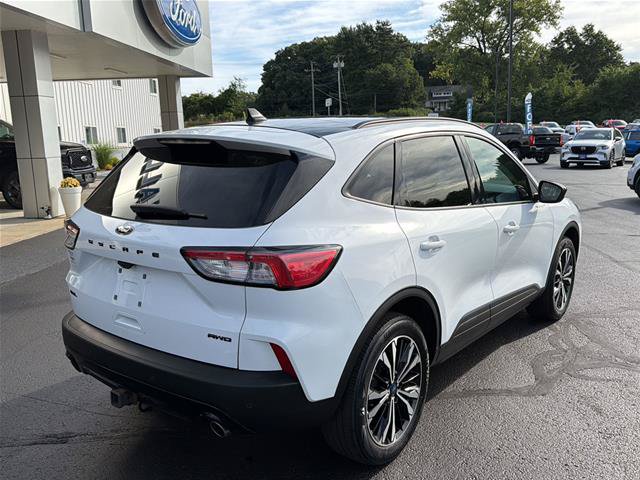 Certified 2022 Ford Escape SEL w/ SEL Stealth AWD Package image 7
