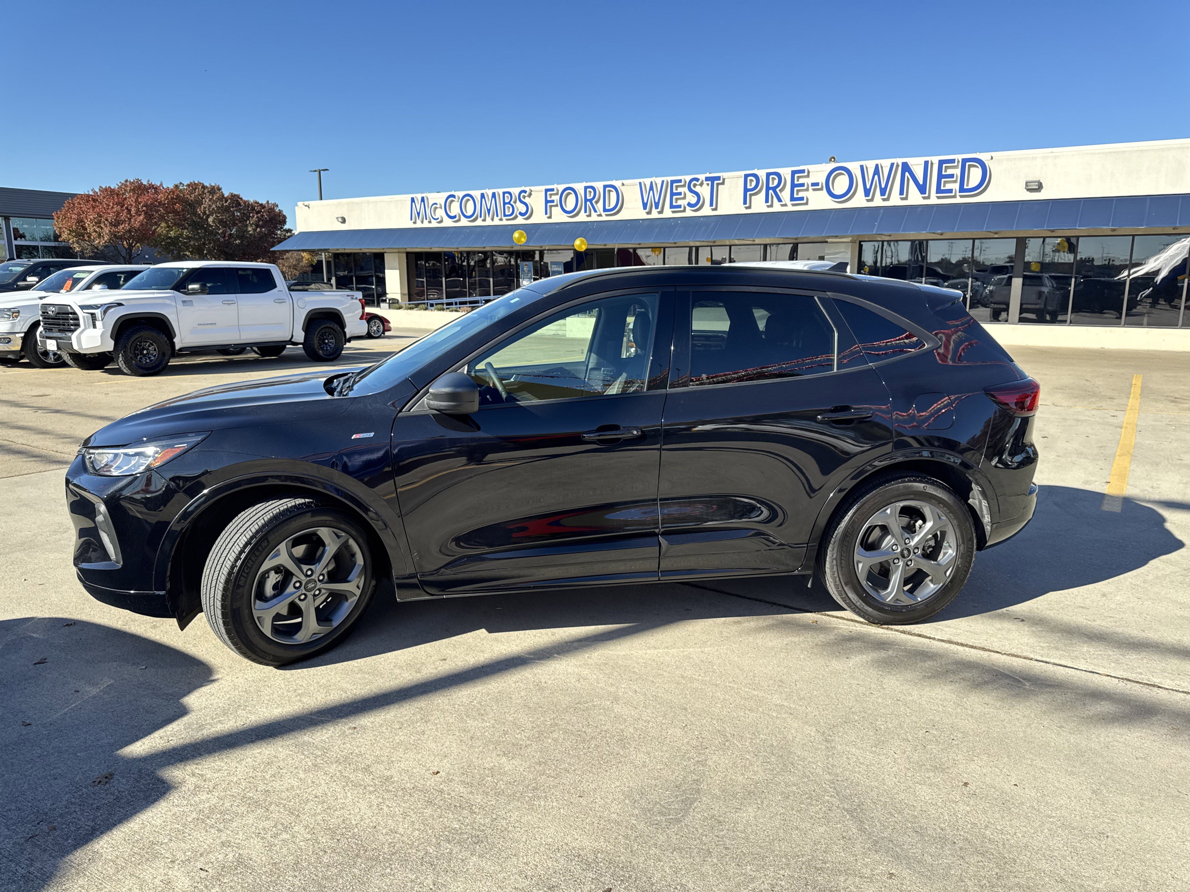 Certified 2023 Ford Escape ST-Line w/ Tech Pack #1 image 10