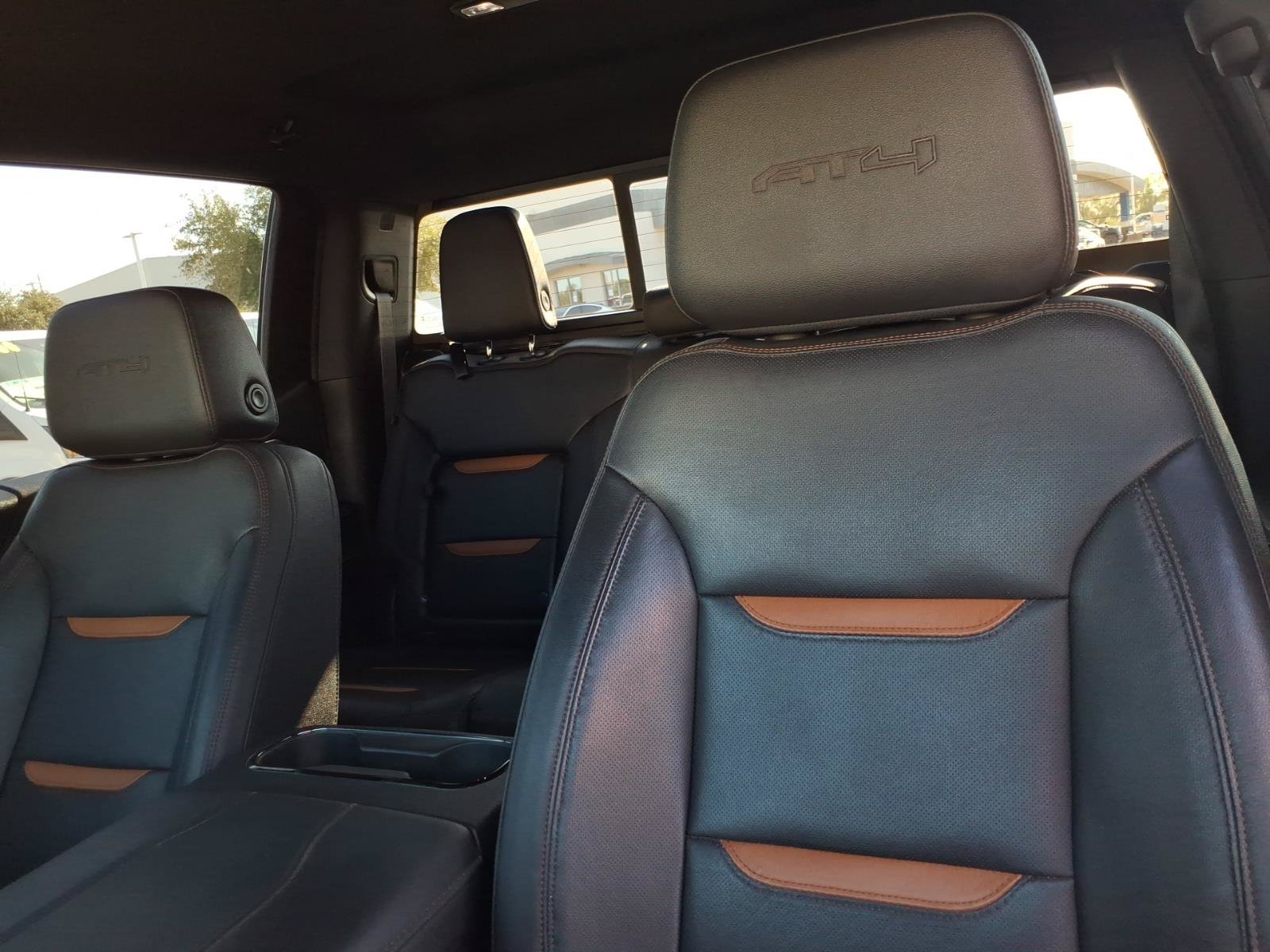 Used 2024 GMC Sierra 1500 AT4 w/ Technology Package AWD/4WD image 16