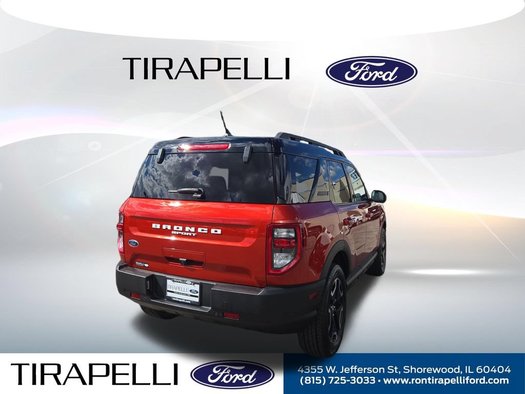 Certified 2022 Ford Bronco Sport Outer Banks w/ Tech Package AWD/4WD image 8