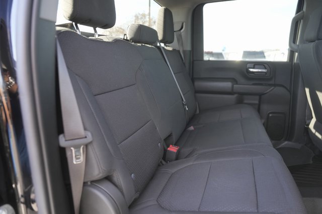 Used 2023 Chevrolet Silverado 2500 Custom w/ Custom Value Package image 16