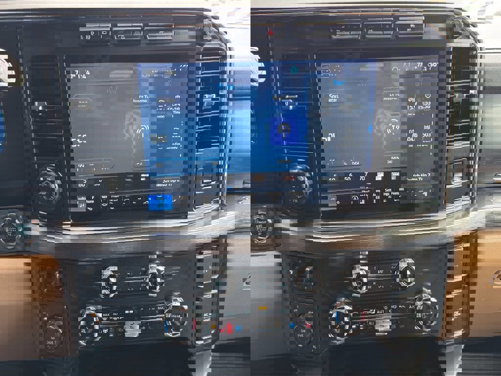 Certified 2024 Ford F250 Lariat w/ Lariat Ultimate Package image 31