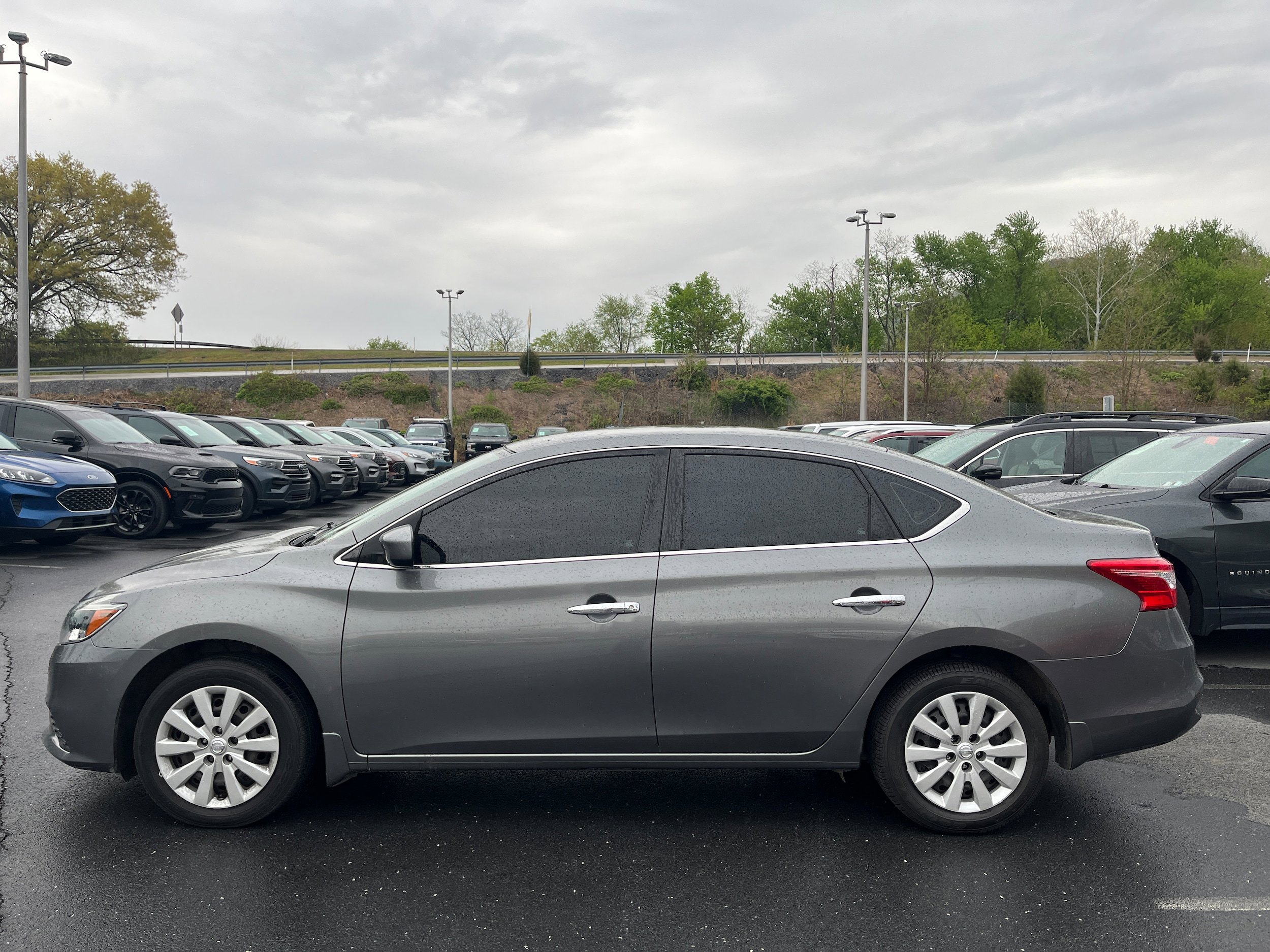 Used 2017 Nissan Sentra S FWD image 6