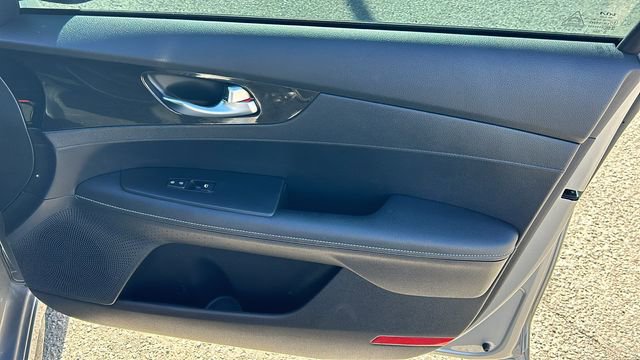 Used 2023 Kia Forte GT-Line w/ GT-Line Technology Package FWD image 10