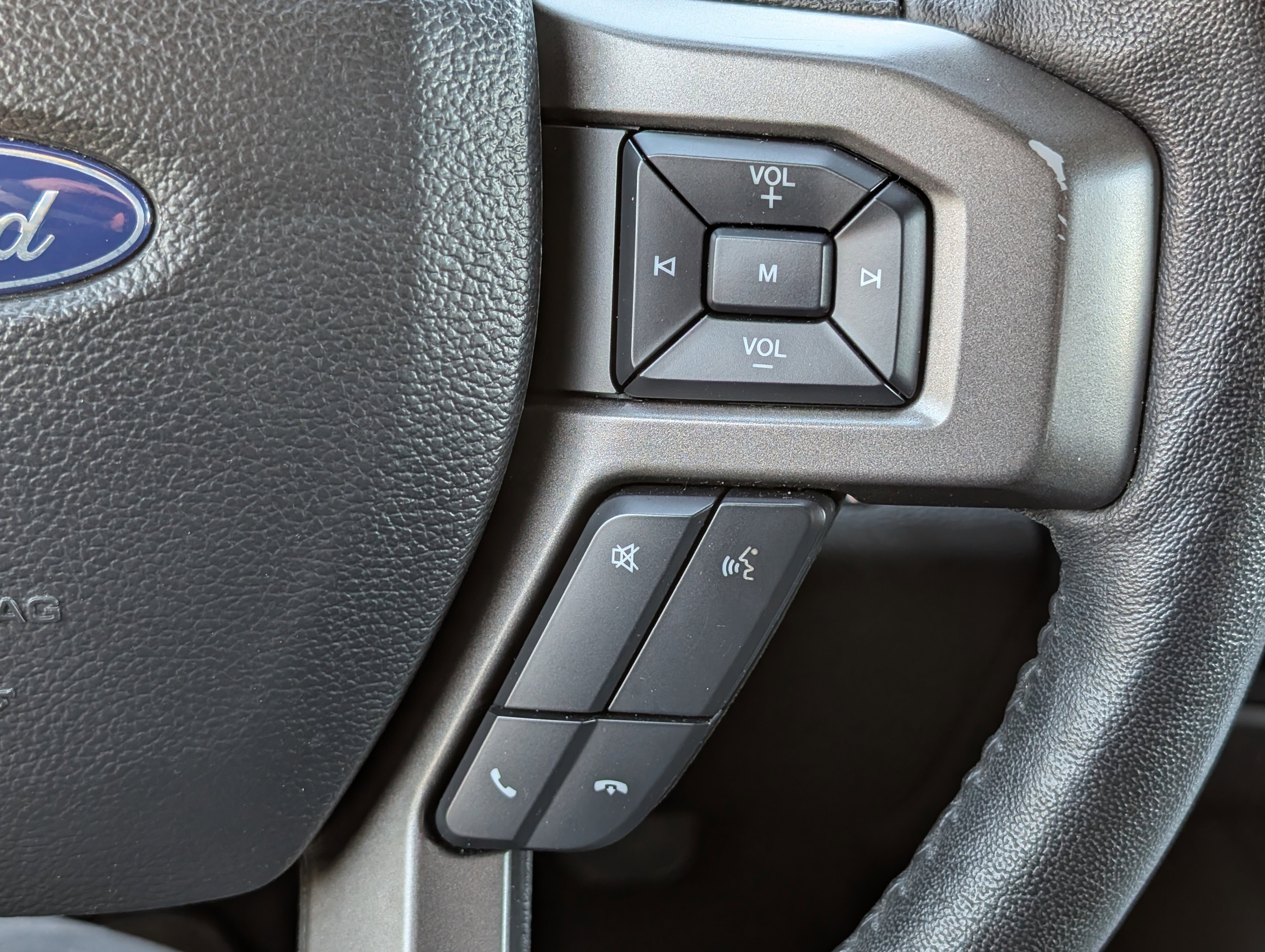 Certified 2020 Ford Expedition XLT w/ Equipment Group 202A image 27