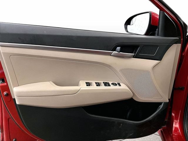 Used 2020 Hyundai Elantra SE FWD image 22