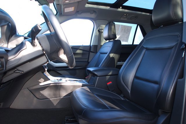 Certified 2024 Ford Explorer XLT w/ Equipment Group 202A image 19