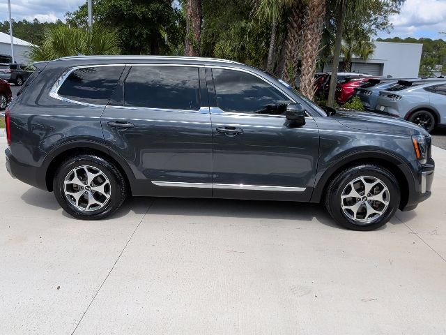 Used 2020 Kia Telluride EX w/ Towing Package FWD image 4