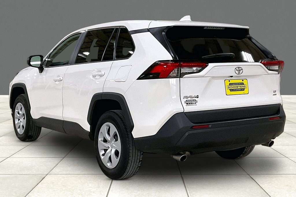 Used 2025 Toyota RAV4 LE AWD/4WD image 11
