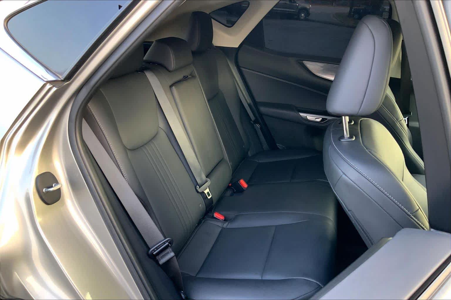 Used 2025 Lexus NX 250 FWD w/ Accessory Package (2T) image 19