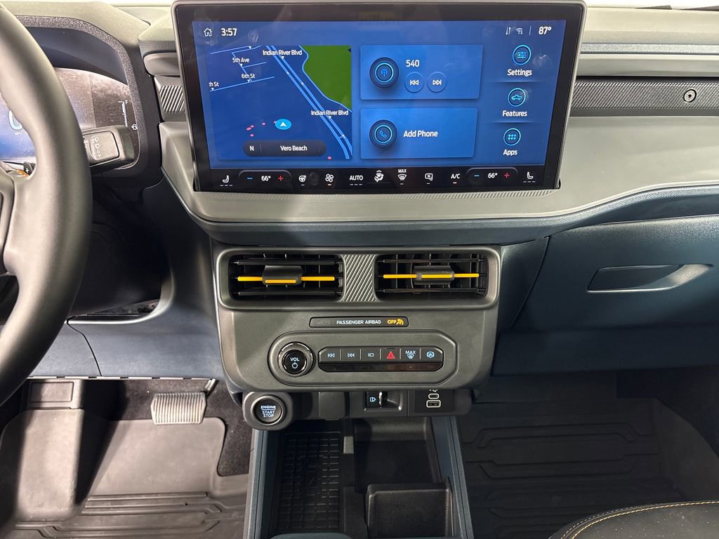 Certified 2025 Ford Maverick Tremor AWD/4WD image 29