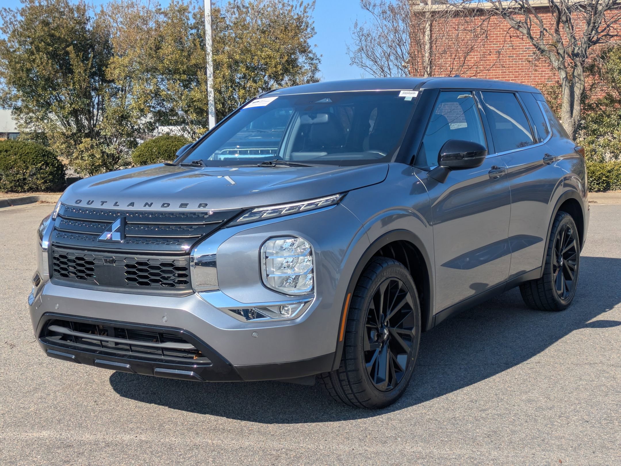 Used 2022 Mitsubishi Outlander SE image 8