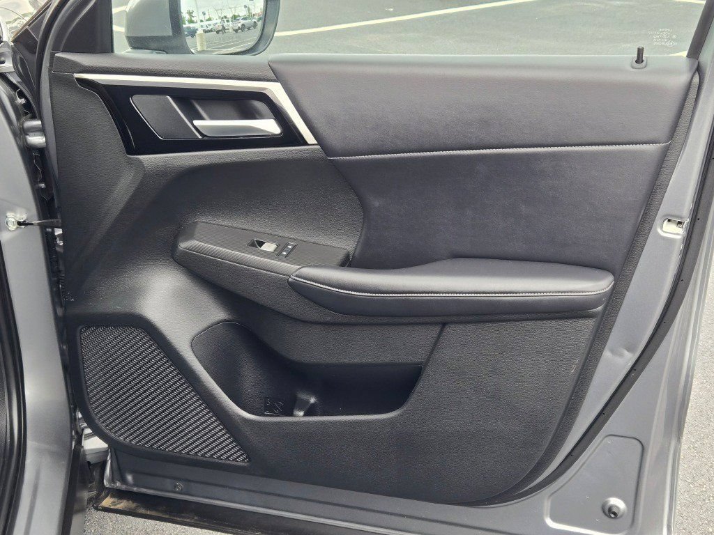Used 2024 Mitsubishi Outlander SE FWD image 4