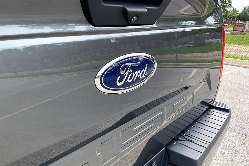 Certified 2019 Ford F150 XL w/ Equipment Group 101A Mid AWD/4WD image 30