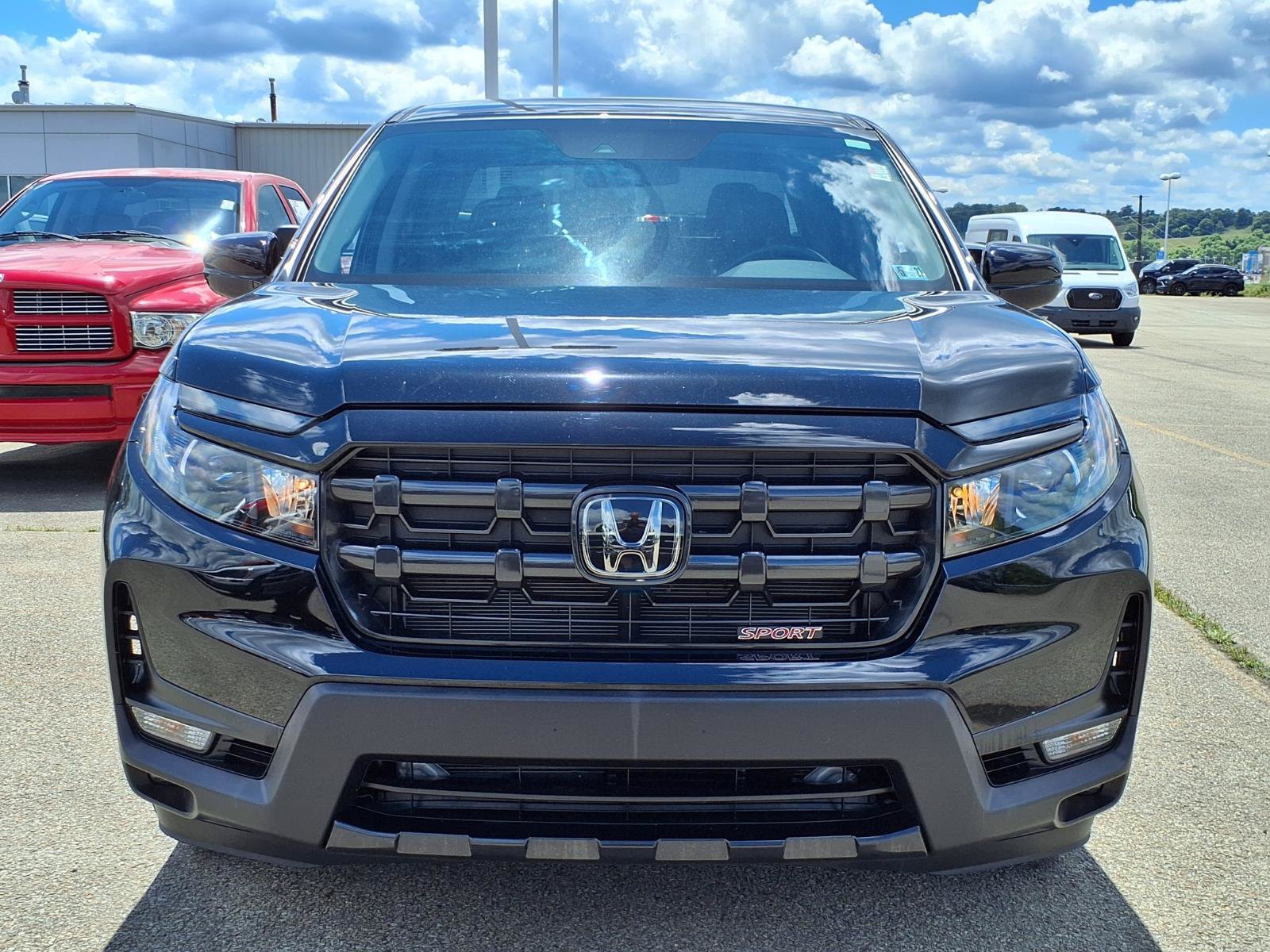 Used 2024 Honda Ridgeline Sport image 2