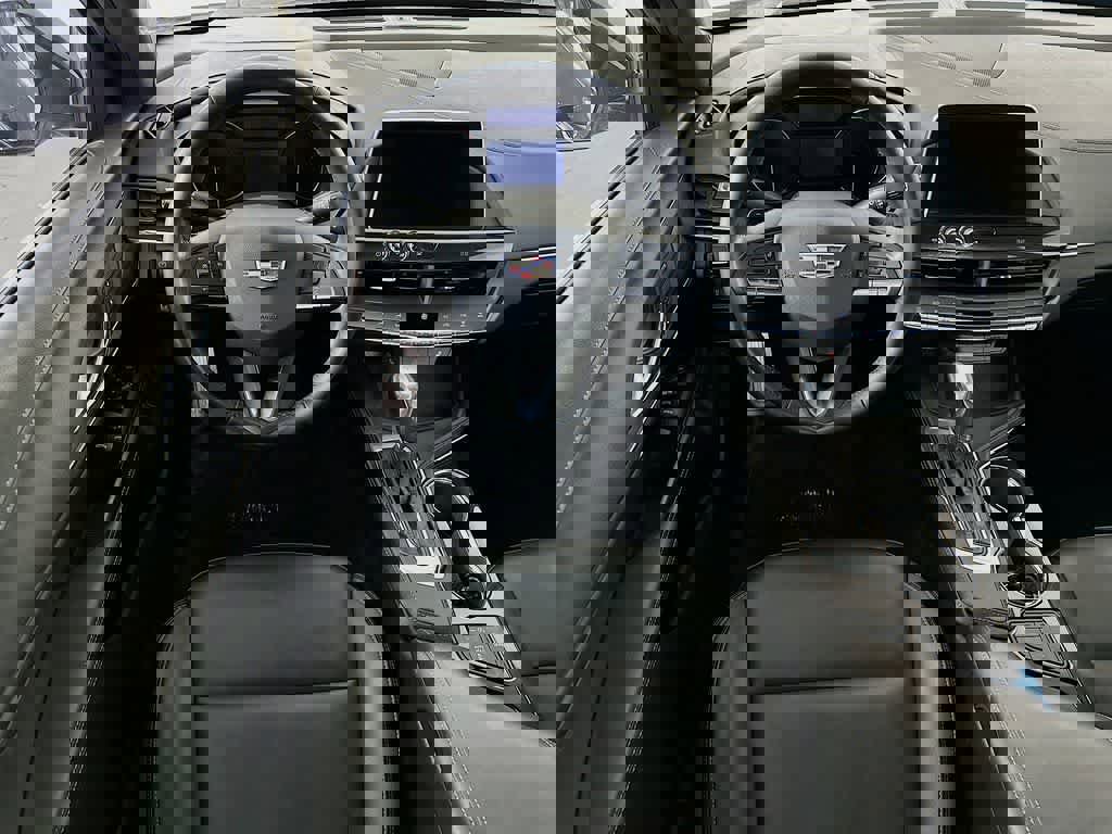 Used 2020 Cadillac CT4 Luxury w/ Cold Weather Package image 10