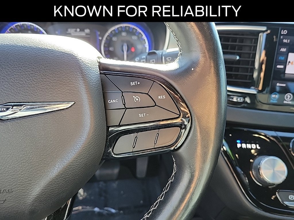 Used 2018 Chrysler Pacifica Touring Plus w/ S Appearance Package FWD image 26