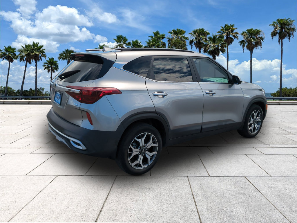 Used 2021 Kia Seltos EX AWD/4WD image 8