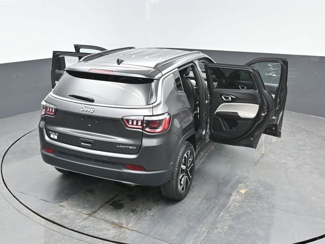 Used 2023 Jeep Compass Limited AWD/4WD image 24