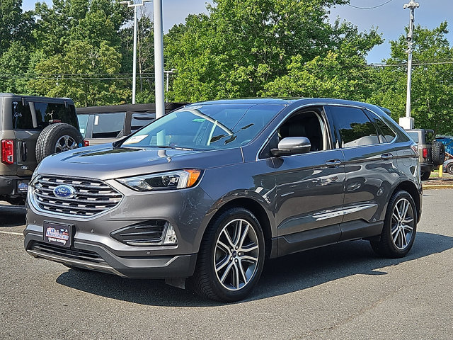 Certified 2022 Ford Edge Titanium AWD/4WD image 5