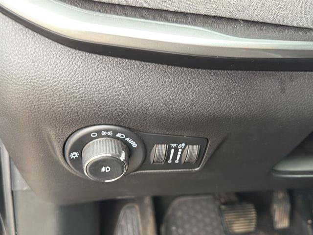 Used 2022 Jeep Compass Latitude w/ Convenience Group AWD/4WD image 10