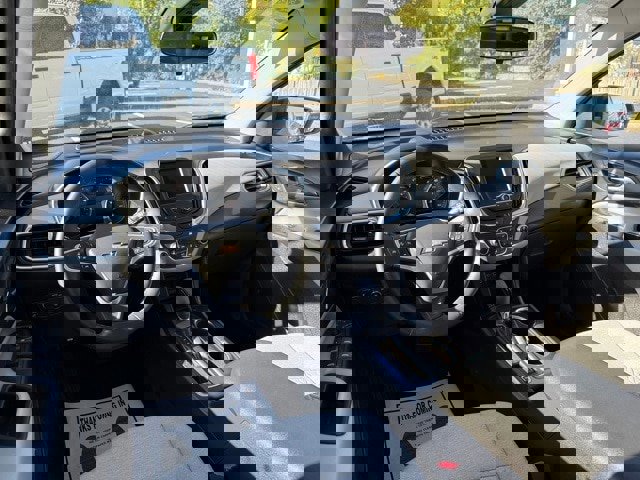 Used 2023 Chevrolet Equinox LT w/ Driver Convenience Package image 16