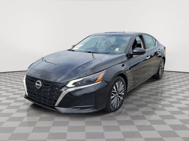 Used 2023 Nissan Altima 2.5 SV FWD image 3