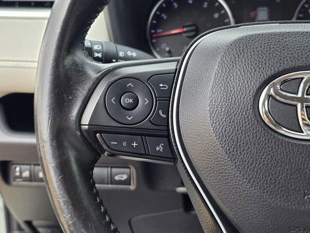 Used 2020 Toyota RAV4 XLE Premium image 24