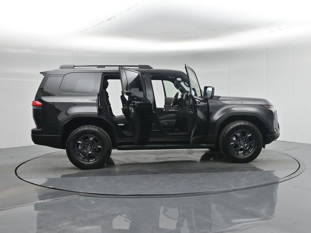 Used 2024 Lexus GX 550 image 4