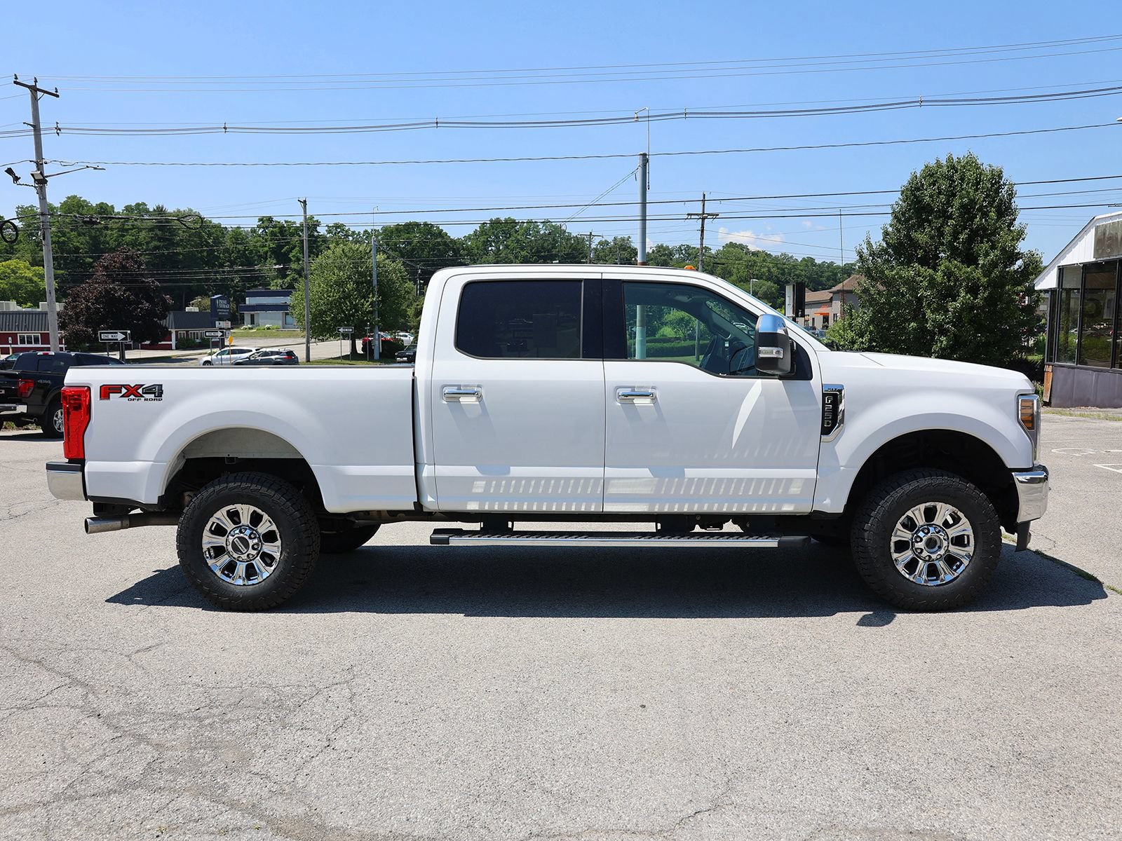Certified 2019 Ford F250 XLT w/ XLT Premium Package AWD/4WD image 8