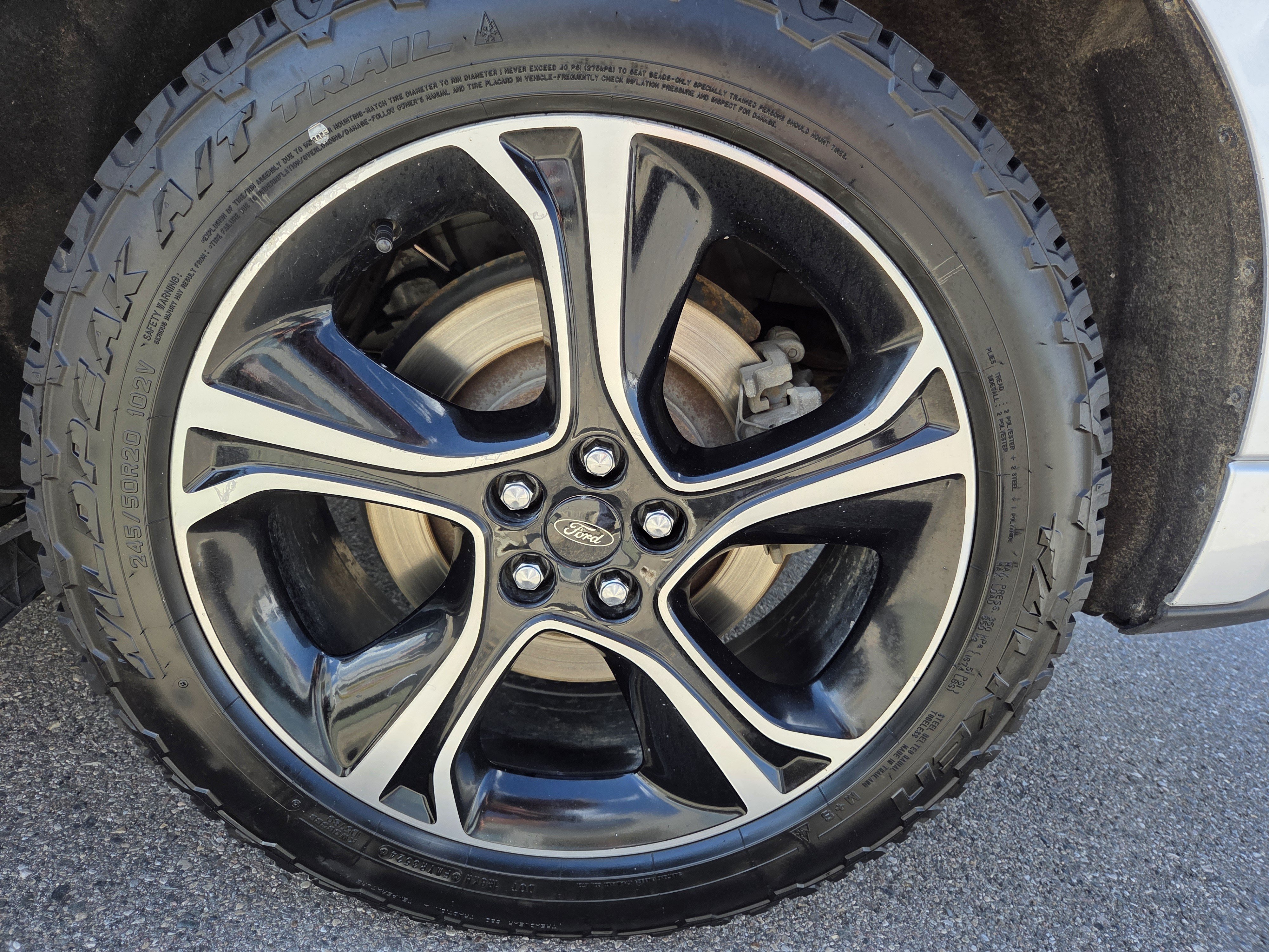 Certified 2019 Ford Edge ST w/ Convenience Package AWD/4WD image 10