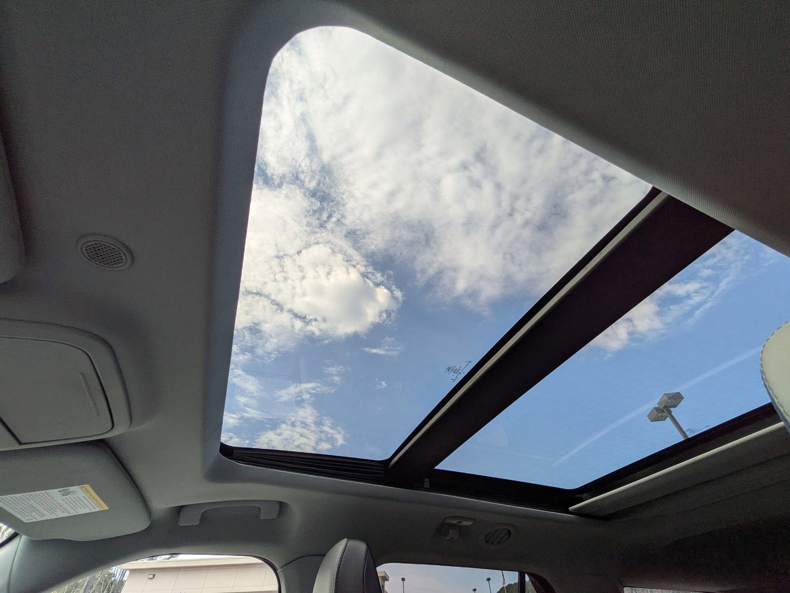 Certified 2021 Ford Explorer XLT w/ Equipment Group 202A image 24