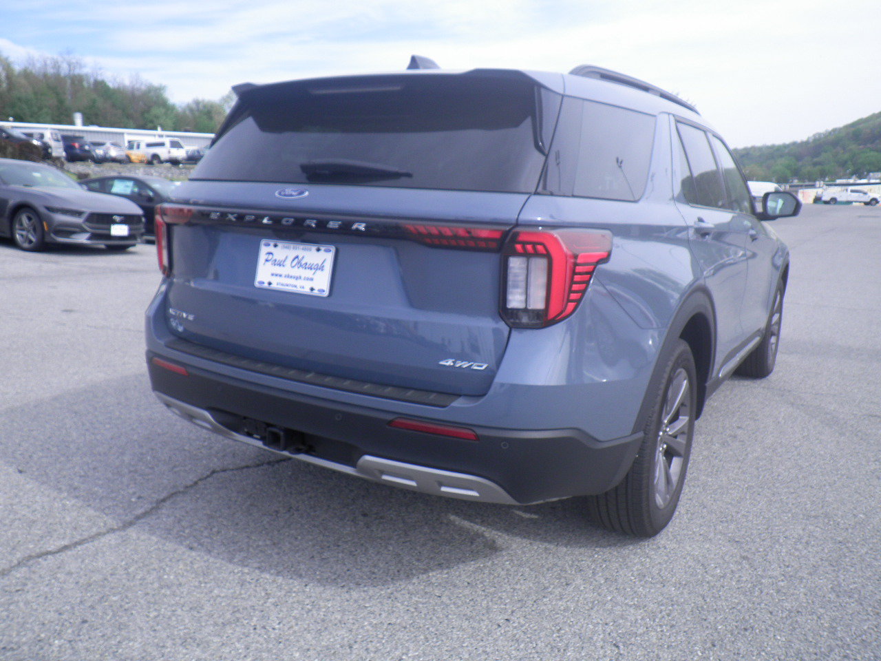 Certified 2025 Ford Explorer Active w/ Active Comfort Package AWD/4WD image 6