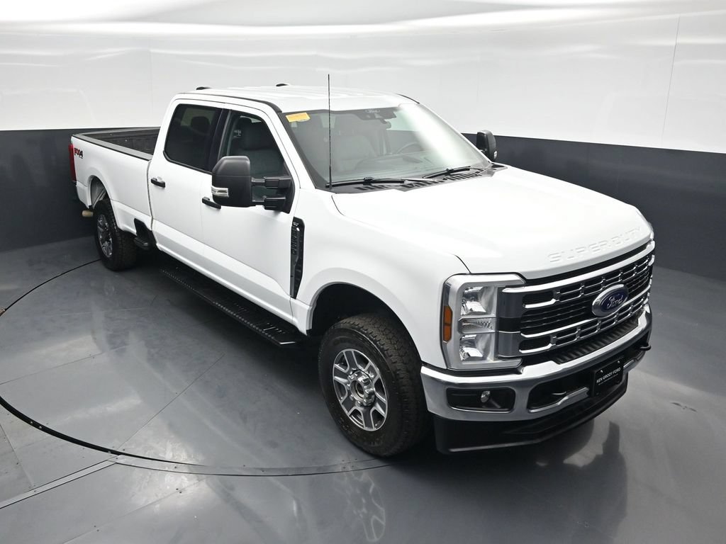 Certified 2025 Ford F350 XLT AWD/4WD image 34