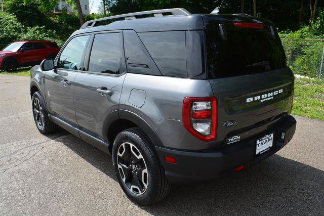 Certified 2024 Ford Bronco Sport Outer Banks w/ Tech Package AWD/4WD image 7