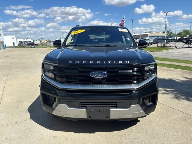 Certified 2025 Ford Expedition Platinum AWD/4WD image 5
