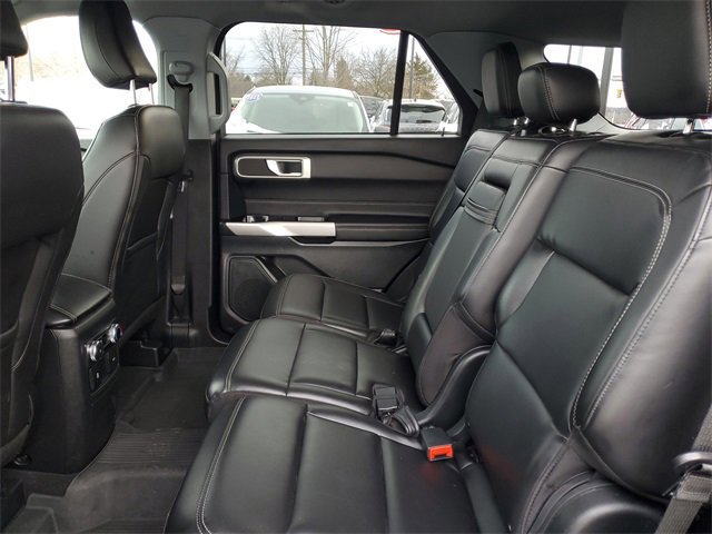 Certified 2022 Ford Explorer XLT w/ Equipment Group 202A image 25