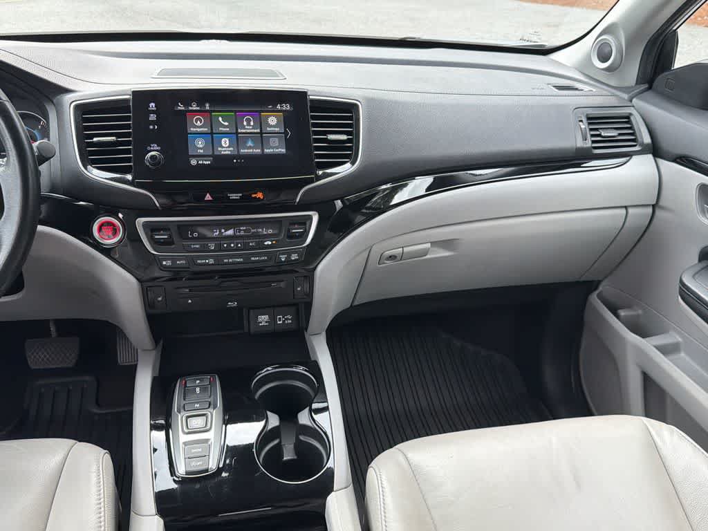 Used 2021 Honda Pilot Touring image 21