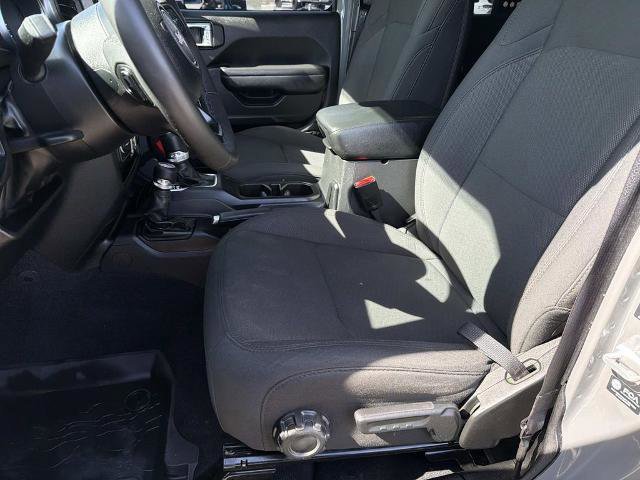 Used 2023 Jeep Gladiator Willys image 21