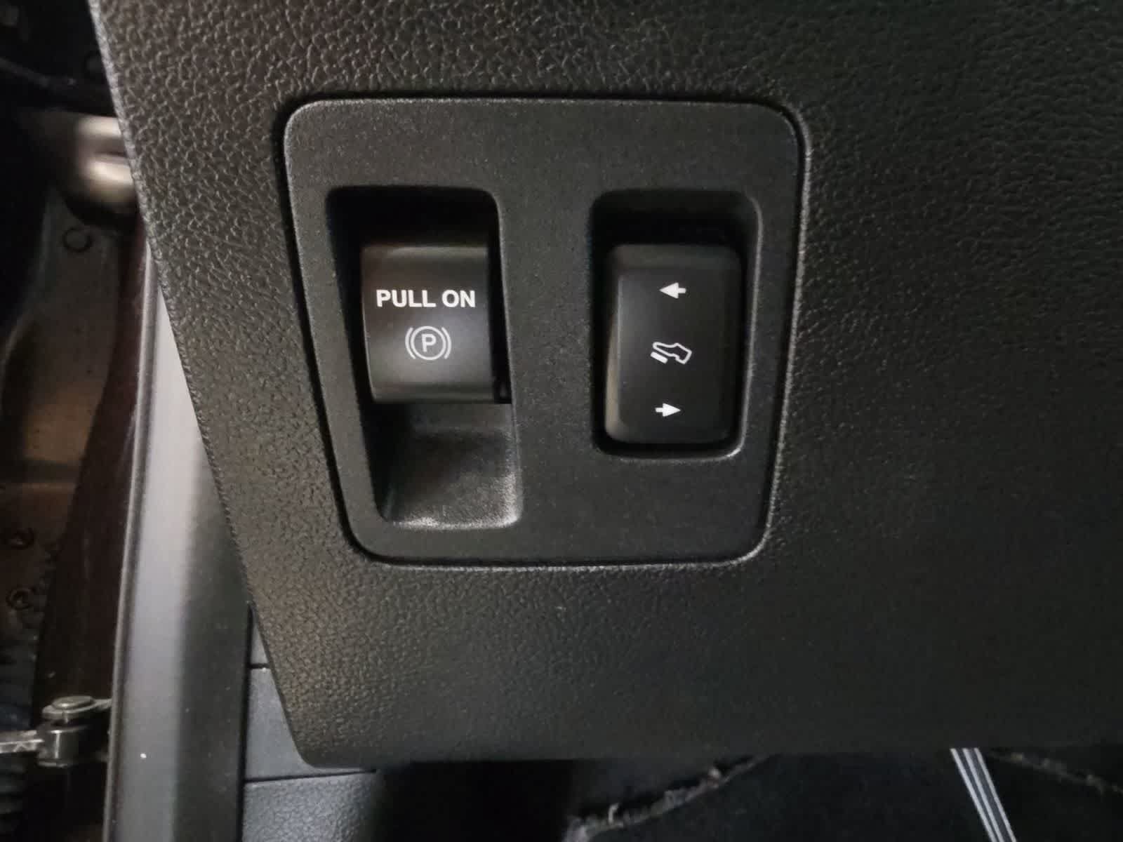 Certified 2019 Ford F150 Lariat w/ Equipment Group 502A Luxury AWD/4WD image 21