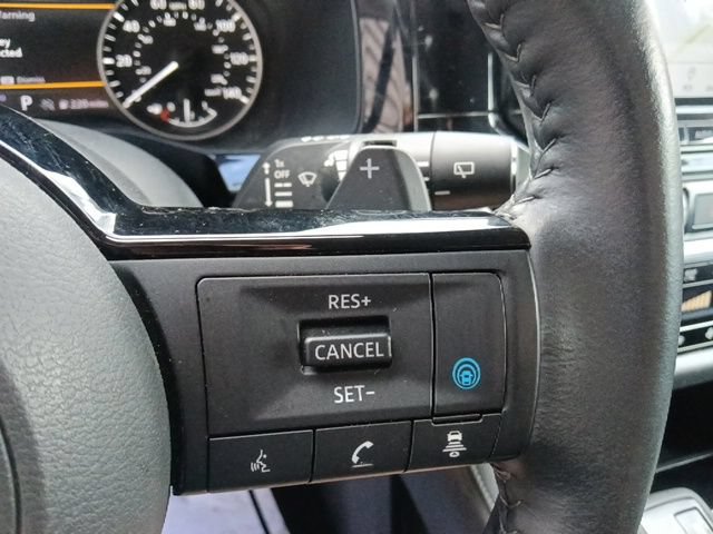 Used 2024 Nissan Pathfinder SL AWD/4WD image 19