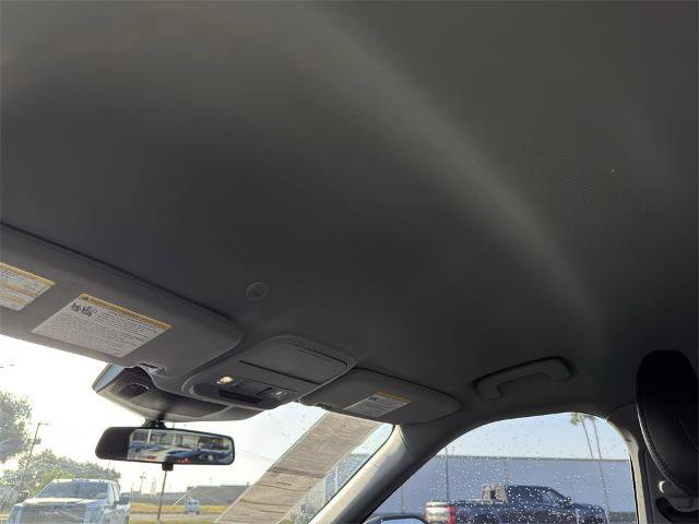 Certified 2022 Ford Explorer XLT w/ Equipment Group 202A image 19