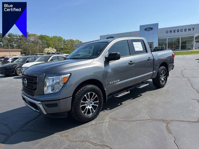 Used 2022 Nissan Titan SV image 1