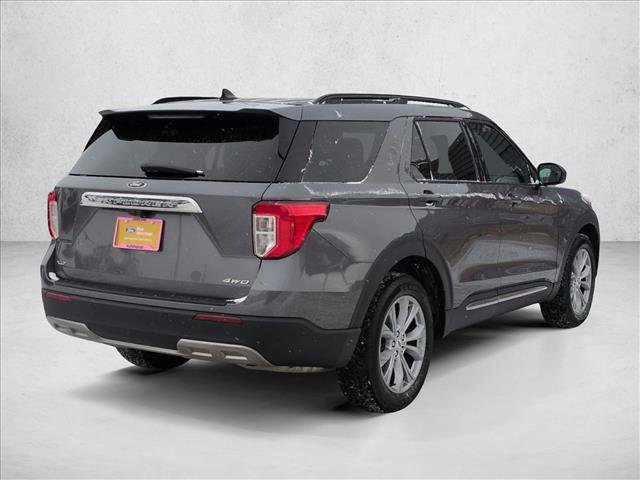 Certified 2022 Ford Explorer XLT w/ Equipment Group 202A image 3