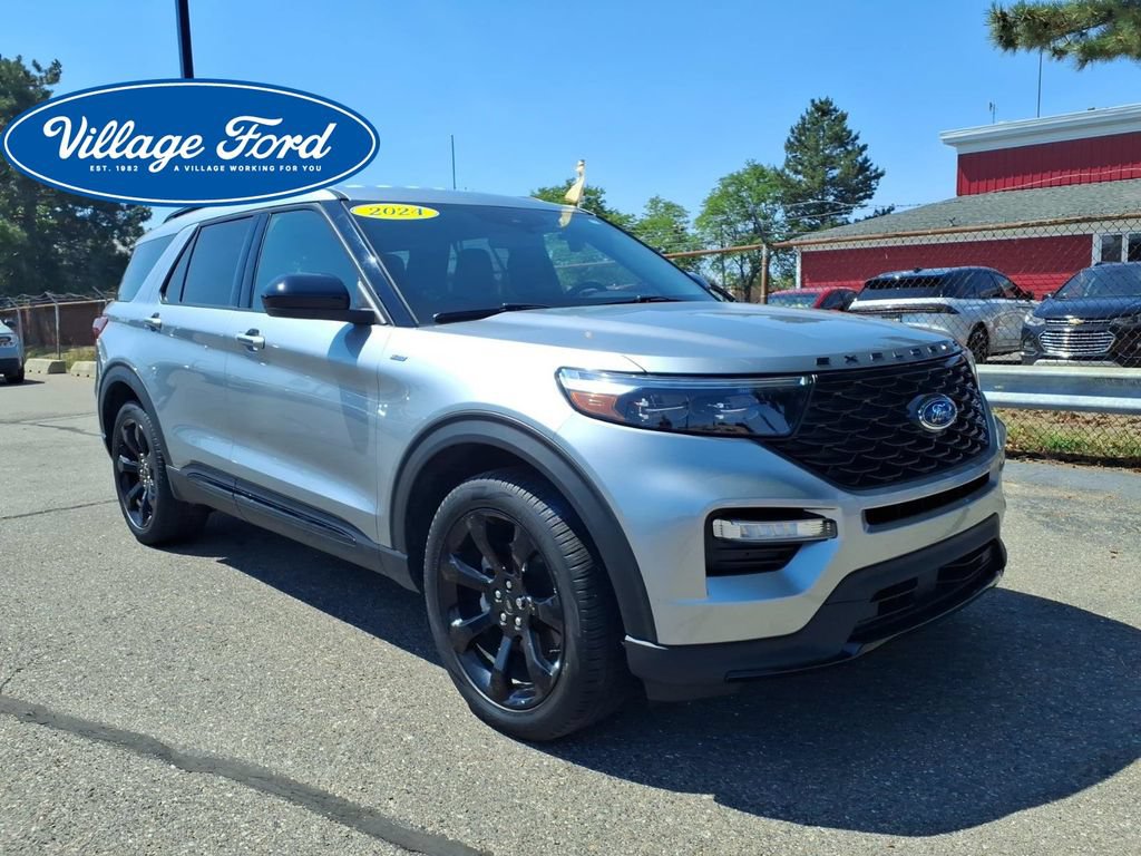 Certified 2024 Ford Explorer ST-Line w/ Class IV Trailer Tow Package AWD/4WD image 4