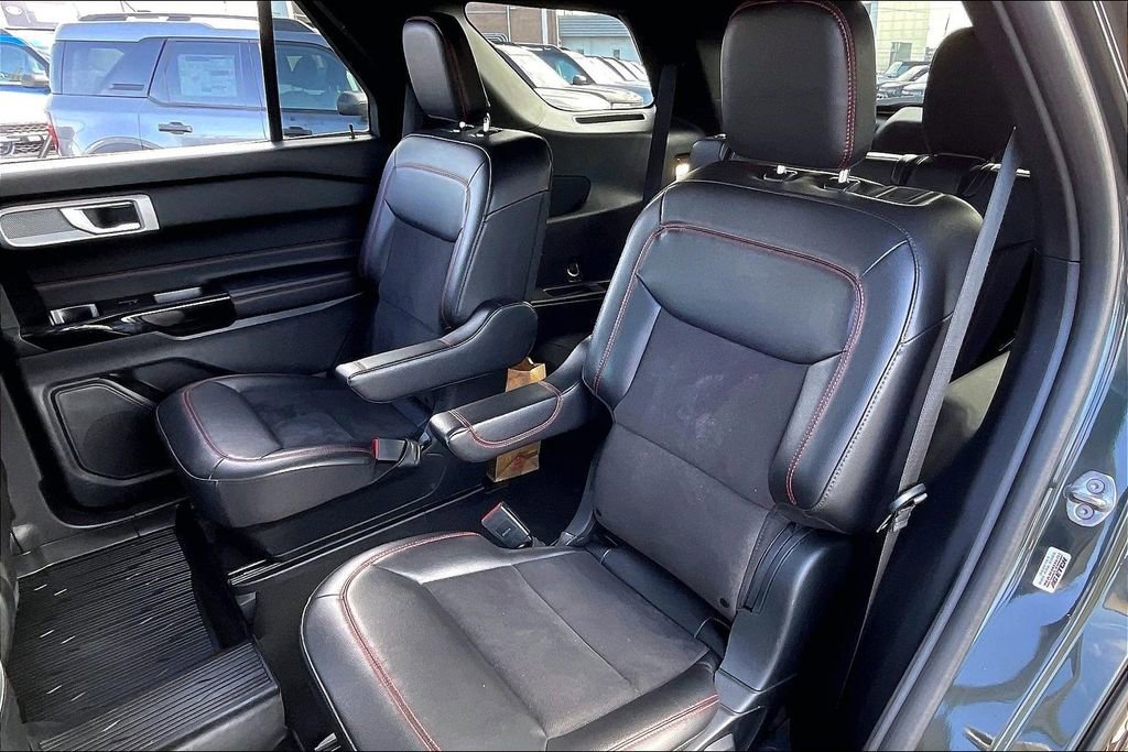 Certified 2022 Ford Explorer ST-Line image 24