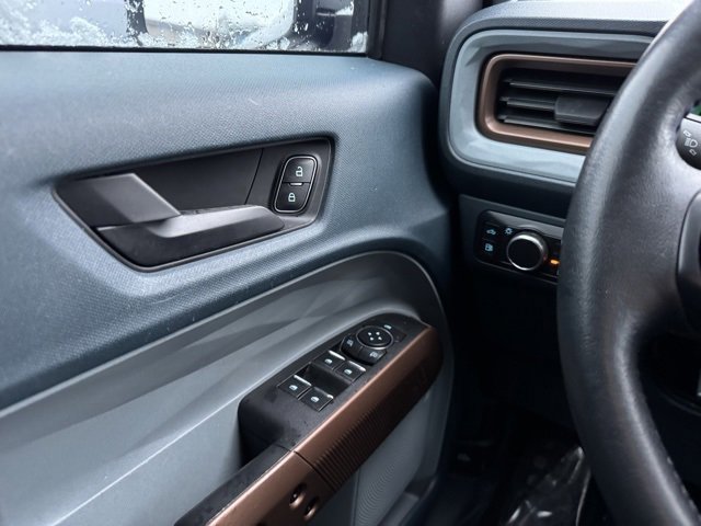 Certified 2022 Ford Maverick Lariat image 34