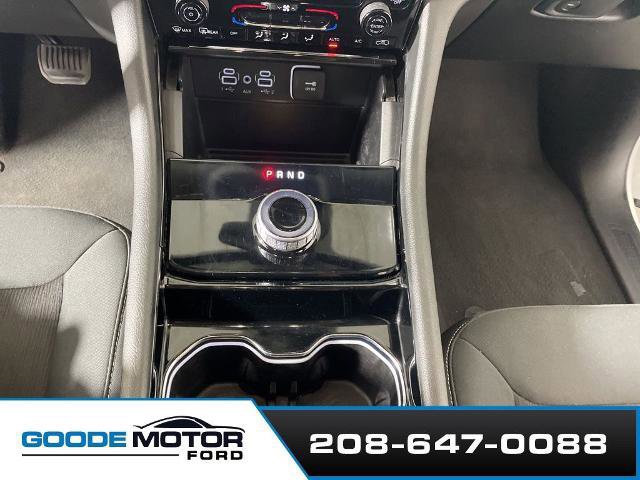 Used 2023 Jeep Grand Cherokee L Laredo image 18